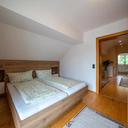 Apartament Tinney